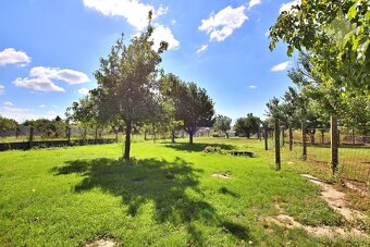 Na predaj stavebný pozemok v Bezenye - 17