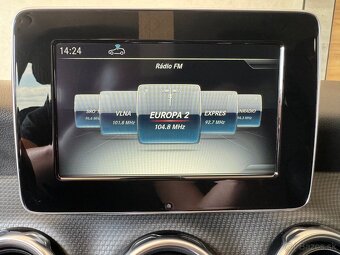 Mercedes-Benz GLA 180 D - 17