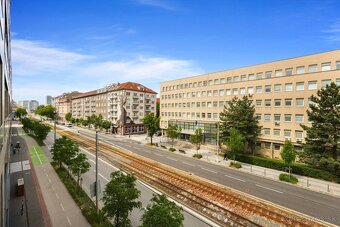 NA PRENÁJOM; Fenomenálny 2,5-izbový apartmán s garážovým stá - 17