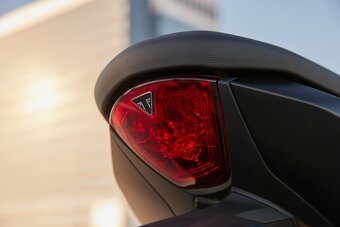 Predám Triumph Daytona 660 - 17