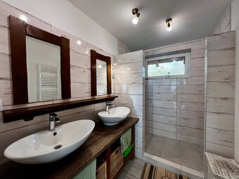 4 izbový bungalov v obci Istebné - 17