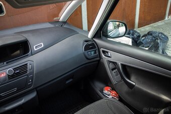 Citroën C4 Picasso 1.6 HDi 16V 112k Attraction - 7 miestne - 17