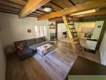 Kompletne zrekonštruovaná drevenička na polosamote pri Ján - 17