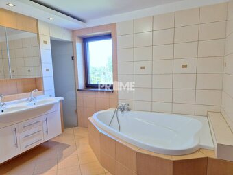 MODERRNÝ 4i RD, ZÁHRADA (600 m2), TERASA, PARKING, ulica Nov - 17