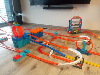 HOT WHEELS - 17