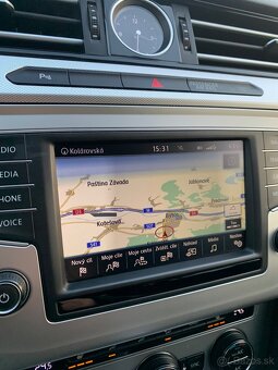 Volkswagen Passat - 17