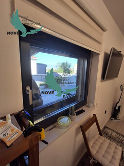 Exkluzívne zariadená novostavba domu s výhľadom na more v Ch - 17