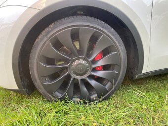 Tesla Model Y, Performance,tov.záruka,EAP,Ryzen - 17