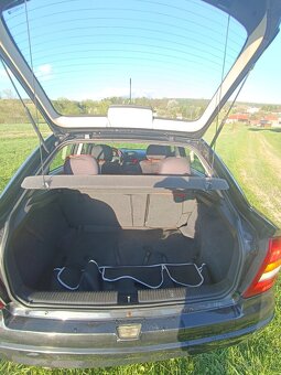 Opel Astra II 1,4 benzín 66kW r.v. 2005 - 17