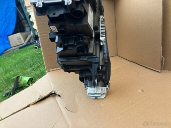 BMW 2 II ACTIVE TOURER LED svetlo U06 prave leve - 17