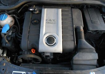 Škoda Octavia 2,0 RS 147 kW Serviska benzín - 17