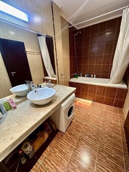 Štýlový dvojizbový apartmán v ideálnej dovolenkovej lokalite - 17