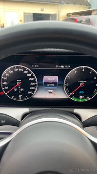 Mercedes-Benz E 300 de, DPH, 2020 - 17