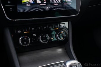 Škoda Superb Combi - 17