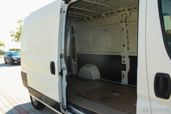 Citroën Jumper Furgon 2.0 BlueHDi 130 33 L3H3 DPH - 17