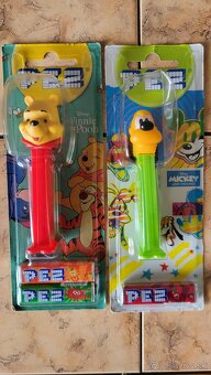 Dávkovače na cukríky PEZ - 17