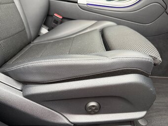 Mercedes-Benz GLC SUV 220 d 4MATIC A/T - 17