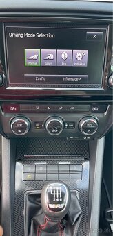 ŠKODA OCTAVIA COMBI RS III 2.0TSi 162Kw 220Ps. - 17