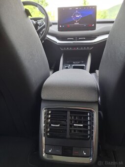 Škoda Enyaq iV 60,modrá RS metalíza,132kW,kamera,2021-tka - 17