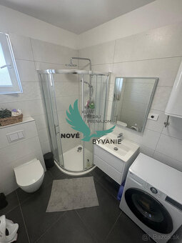 Chorvátsko - Zariadená novostavba so záhradou len 90m od plá - 17