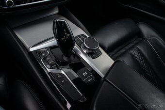 BMW 520d Touring xDrive Sport Line - 17