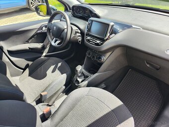 Peugeot 208- 1.2 benzín 60kw.. - 17