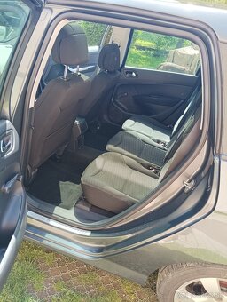 Peugeot 308 SW - 17