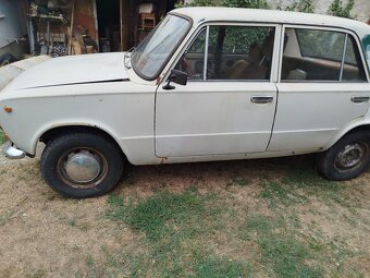 Predám dve auta Lada 2101 - 17