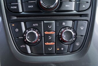 Opel Astra Notchback 1.7 CDTI 130k Cosmo - 17