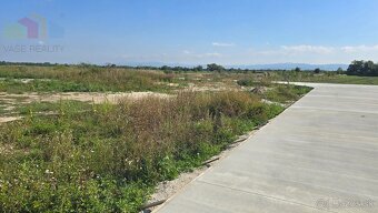 NA PREDAJ STAVEBNÝ POZEMOK 610 M² BOROVCE, okr. Piešťany /VO - 17