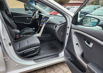 Hyundai i30 1.6-spotř.5l/100km - 17
