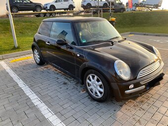 Mini R50, 1.6, 85kW, 2003 ročník - 17