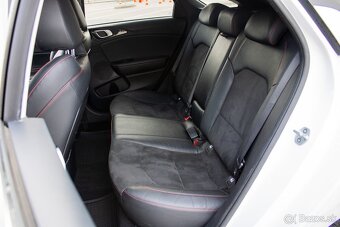 Kia Proceed 1.6 T-GDi GT / 150kW / - 17