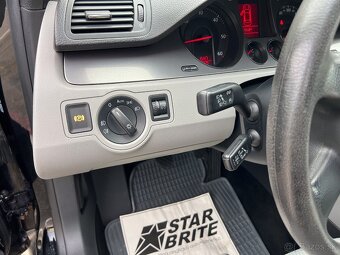 Volkswagen Passat B6 1.9TDi 77kw | Xenóny | Park. senzory - 17