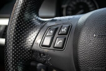 BMW Rad 3 325i A/T Cabiro E93 - 17