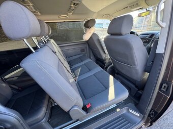 VW Multivan Long 2.0 TDI DSG 10/2013 - 17