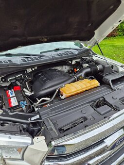 Ford F-150 3.5 V6 EcoBoost LARIAT 4x4 – TOP výbava - 17