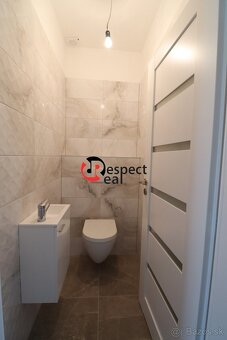 Rodinný dvojdom s garážou a s nadštandardným vybavením - 17