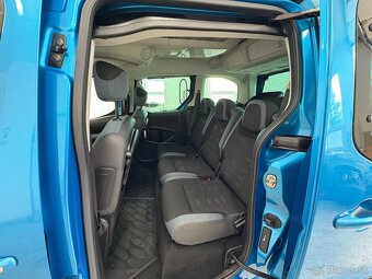 Citroën Berlingo 1.6HDi AUTOMAT MULTISPACE EXCLUSIVE  TAŽNÉ - 17
