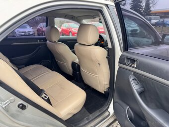 Toyota Avensis 2.0d - 17