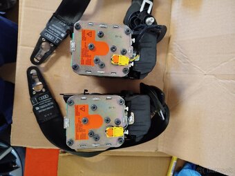 Dvere Audi A7 4G, farba: LA7W - 17