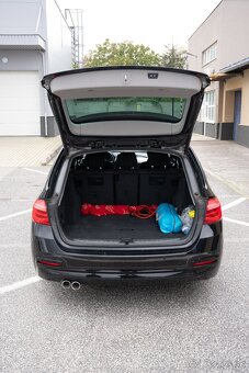 BMW Rad 3 Touring 320d xDrive Advantage A/T - 17