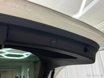 Tesla Model Y Long Range 2023 – Ivy - 17