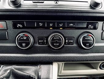 Volkswagen Caravelle T5 2.0 tdi 110kw - 17