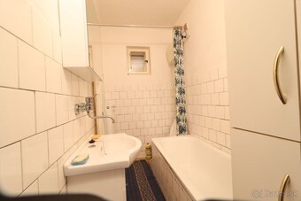 Ponúkame na predaj rodinný dom v obci Predajná - 17