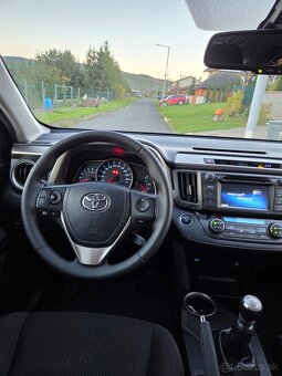 Toyota Rav4 2.0 D-4D - 17