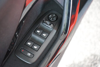 25- PEUGEOT 208, 2019, benzín, 1.2i Signature, 61 kW - 17