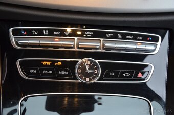 Mercedes-Benz E trieda Kombi 300 DE PHEV 225KW - 17