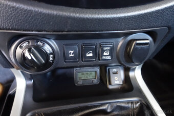 Nissan Navara DC dCi 190k Tekna, M6, 4d. - 17