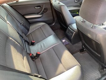 BMW E91 320d 120kw Manuál - 17
